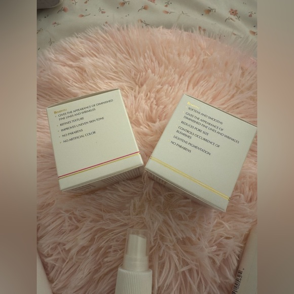 White Facial Cleanser for All Skin Types - Picture 7 of 7